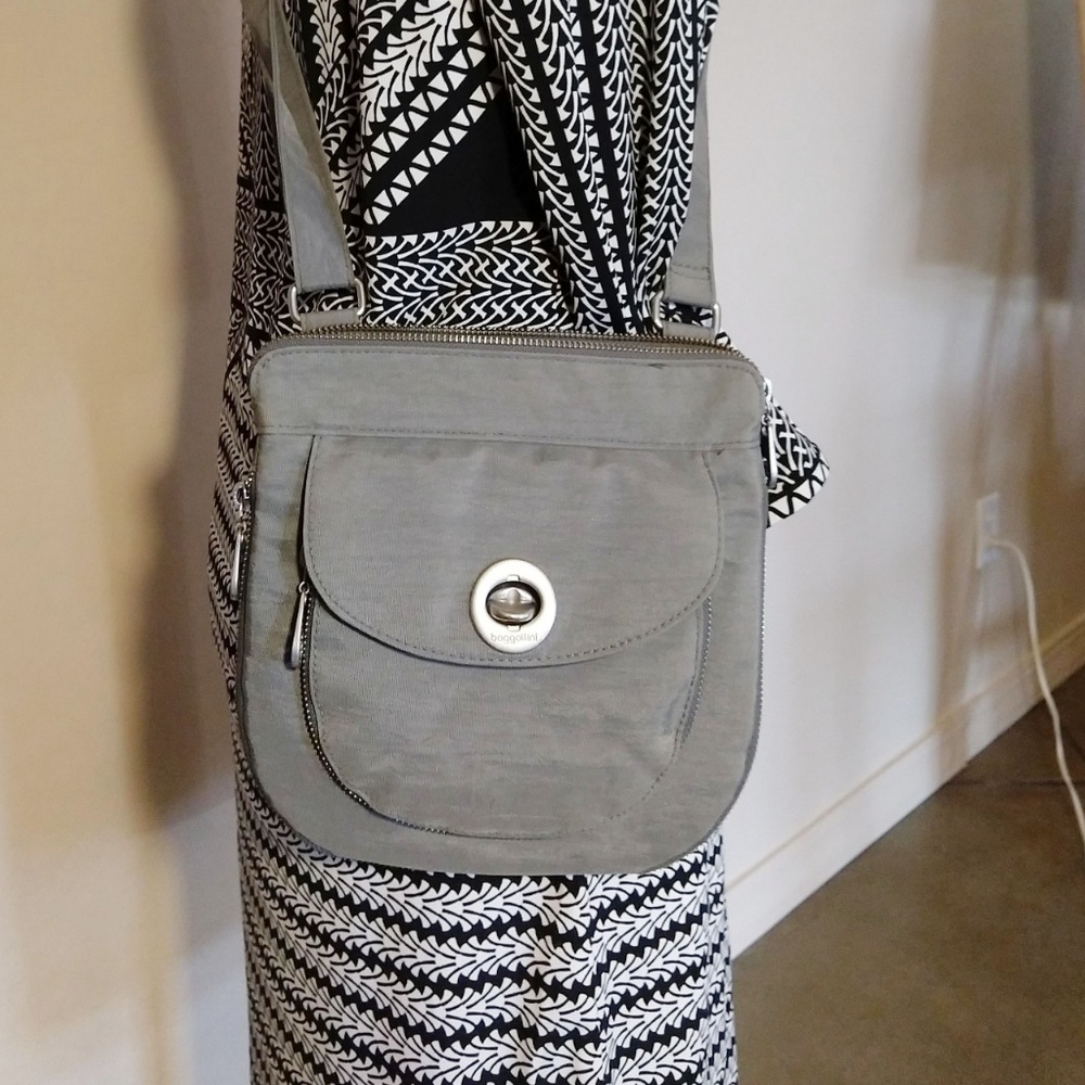 Baggallini Stylish Convertible Crossbody Bag